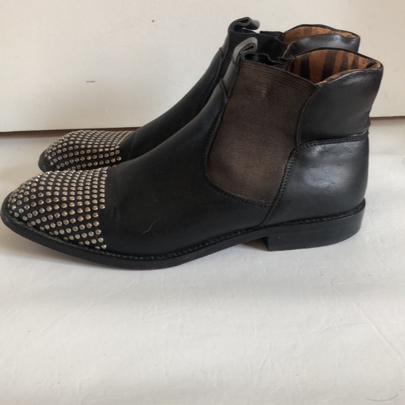 Authentic Cesare Paciotti Chelsea boots - Picture 1 of 5